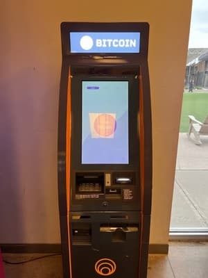 Finding the ATM at Toronto Premium Outlets